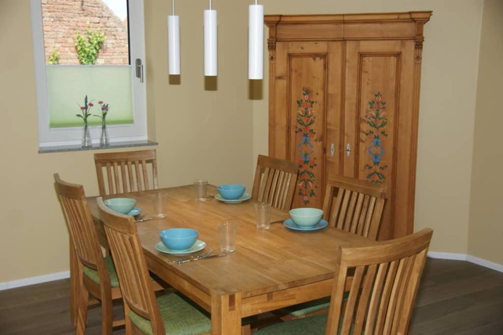 ורטהיים Ferienwohnung 'Burgblick' מראה חיצוני תמונה